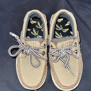Size 11 kids SPERRY